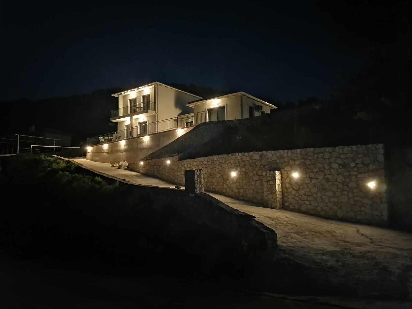 Loris'house *